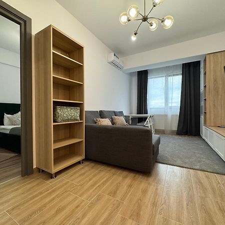 Nice Home For Your Family Яссы Экстерьер фото