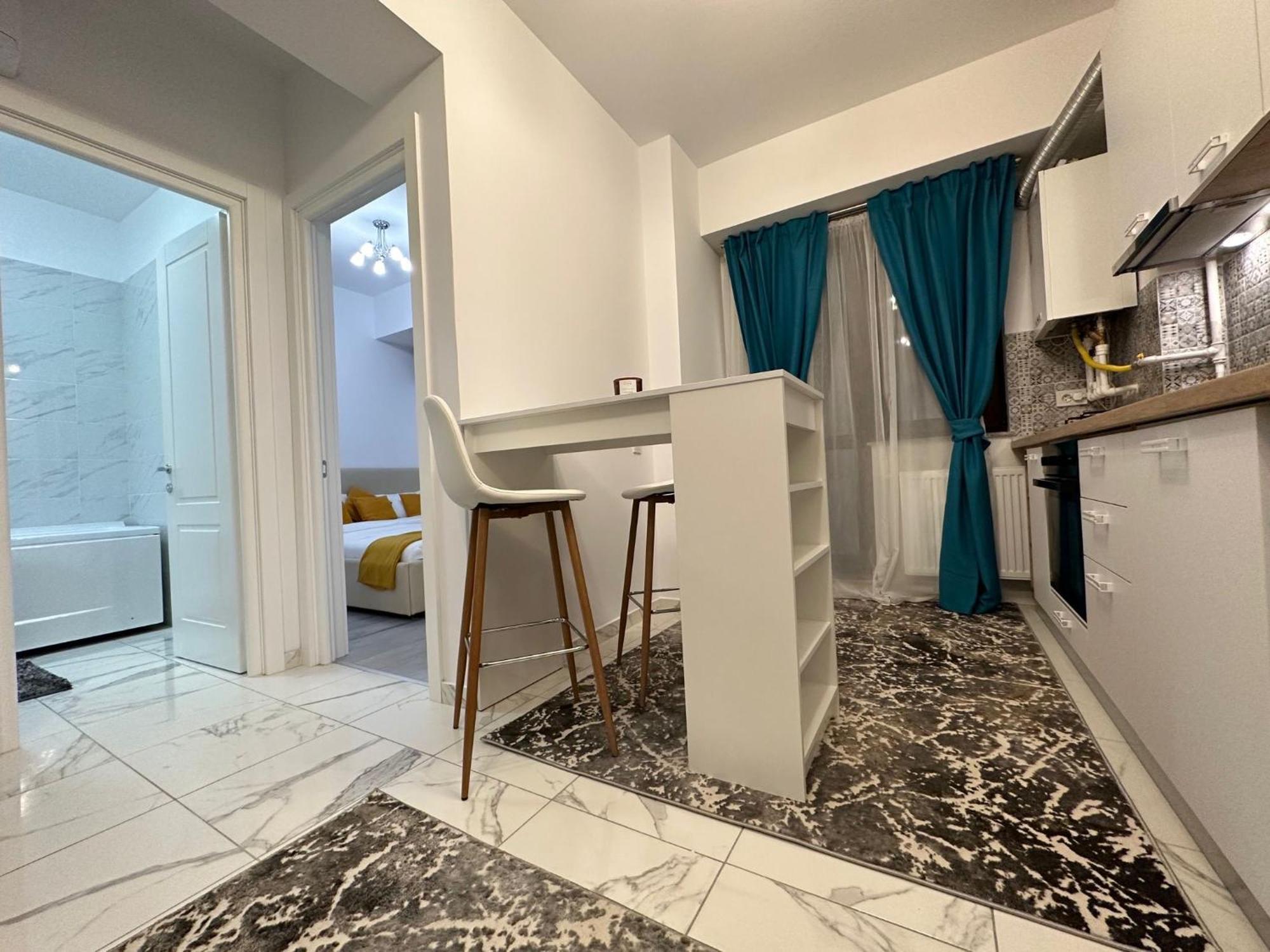 Nice Home For Your Family Яссы Экстерьер фото