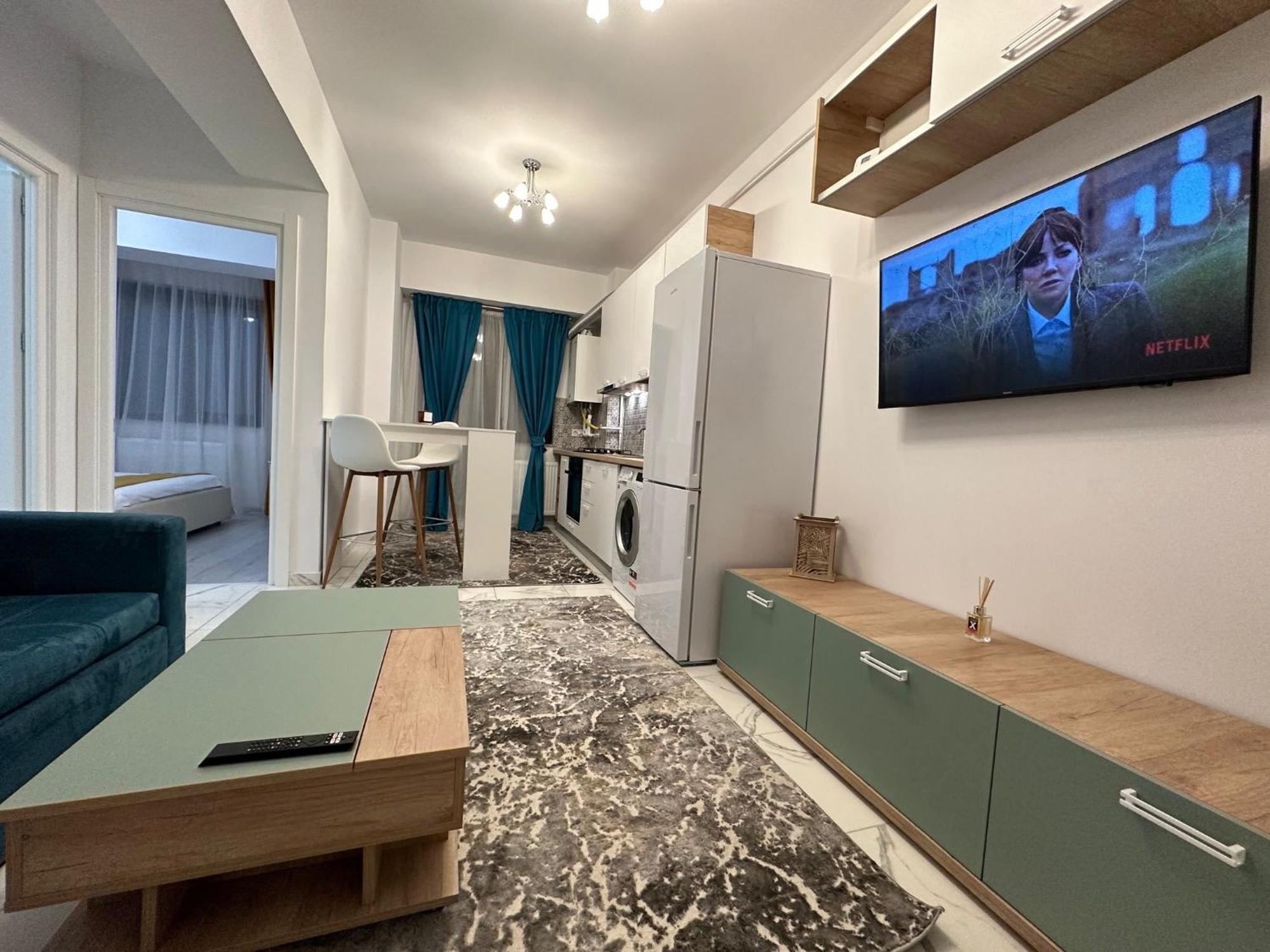 Nice Home For Your Family Яссы Экстерьер фото