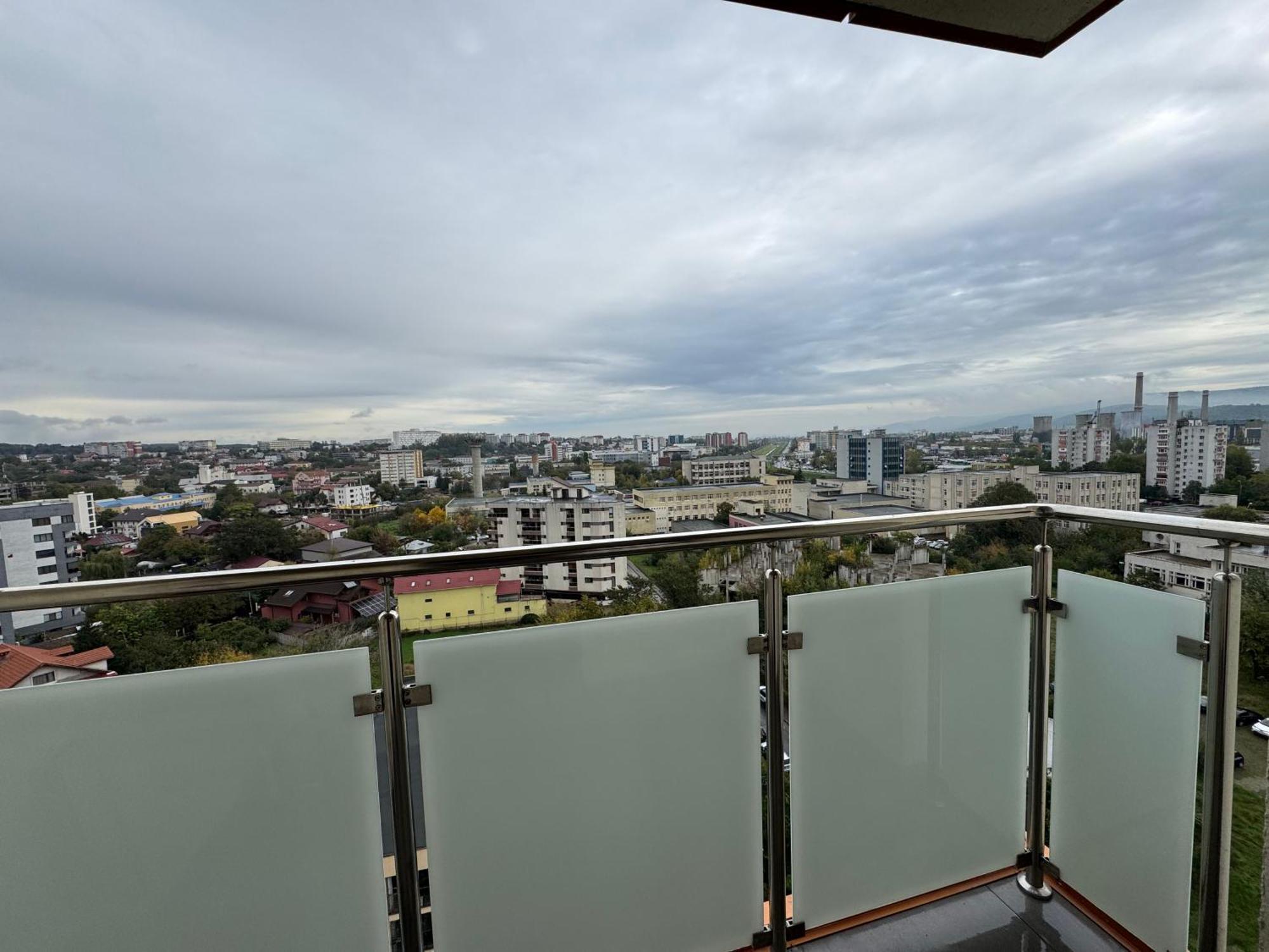 Nice Home For Your Family Яссы Экстерьер фото