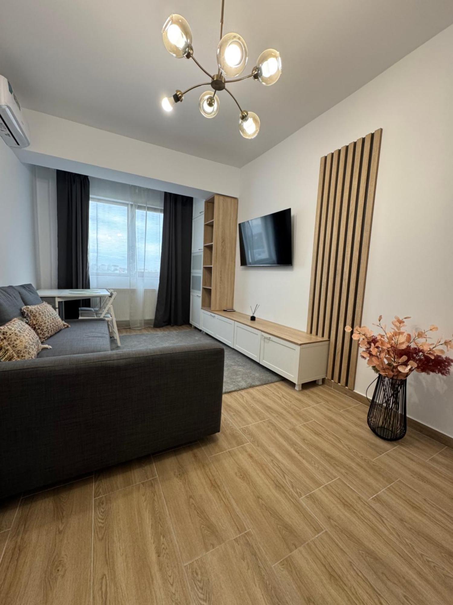 Nice Home For Your Family Яссы Экстерьер фото